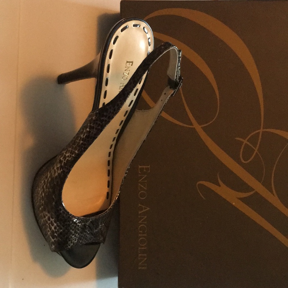 Enzo Angiolini Sunshynne Platform Pumps